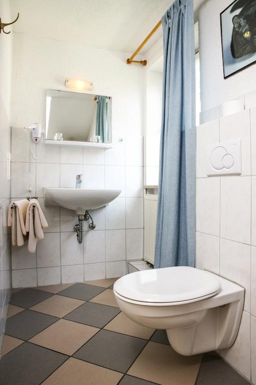 Hotel Reutiner Hof Линдау Стая снимка